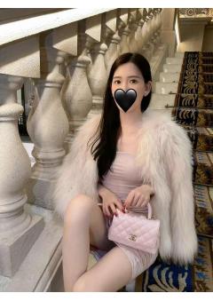 Independent Japanese escort girl at Canary Wharf & South Quay