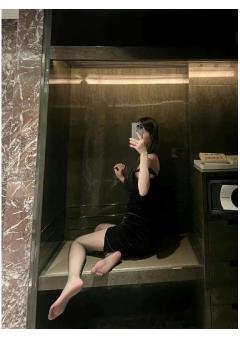 Independent Japanese escort girl at Canary Wharf & South Quay