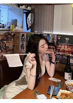 London GFE with a Chinese university girl